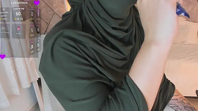 anna-henao online show from 02/24/26, 08:10