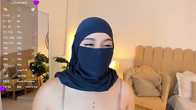 anna-henao online show from 06/17/26, 01:27