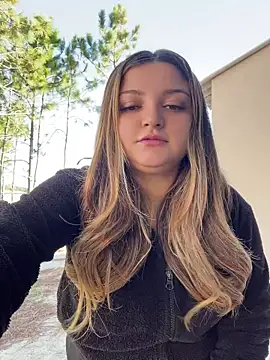 SweetPaige  online show from 05/12/26, 12:00