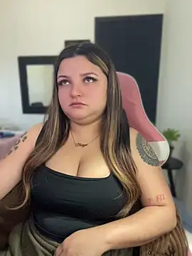SweetPaige  online show from 07/08/26, 01:45