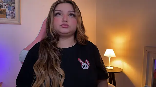 SweetPaige  online show from 11/30/25, 04:19