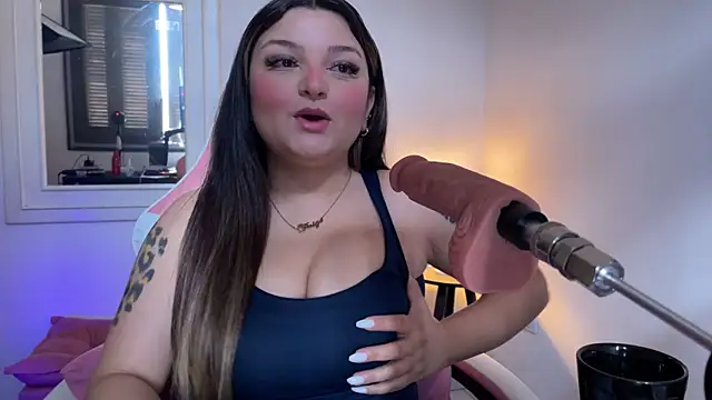 Snapshot of SweetPaige_ chatting on 10/11/25, 12:50 SweetPaige online show from 10/11/25, 12:50