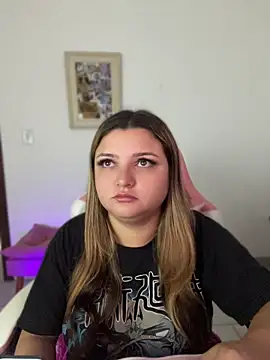 SweetPaige  online show from 04/12/26, 11:57