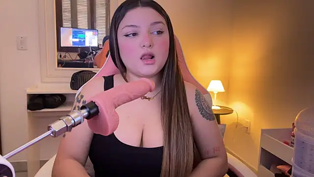 Snapshot of SweetPaige_ chatting on 09/12/25, 02:17 SweetPaige online show from 09/12/25, 02:17