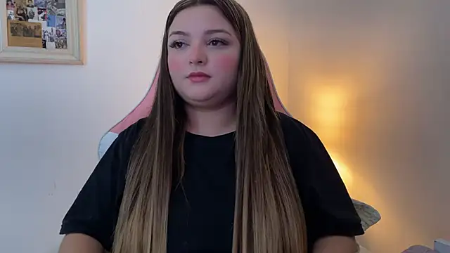 SweetPaige  online show from 12/04/25, 03:44