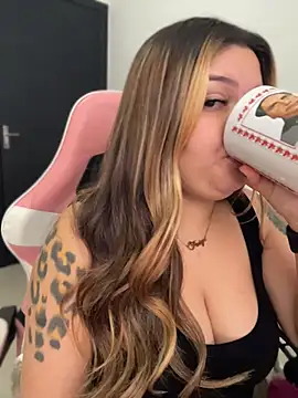 SweetPaige  online show from 06/01/26, 11:43
