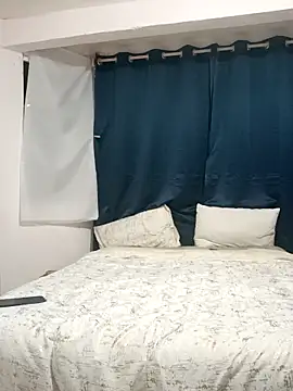 Celestte22 online show from 01/01/25, 04:18