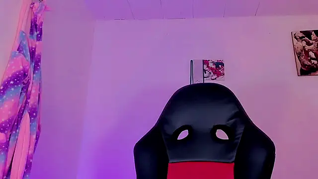 naomy  xx online show from 10/31/25, 03:14