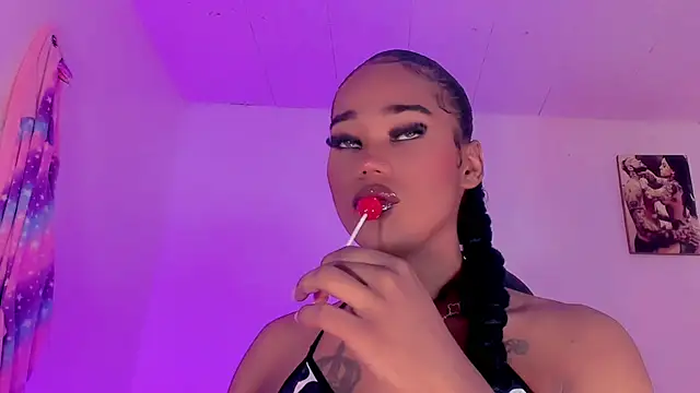 naomy  xx online show from 11/05/25, 03:09