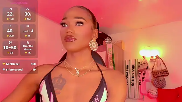 naomy  xx online show from 03/16/26, 11:40