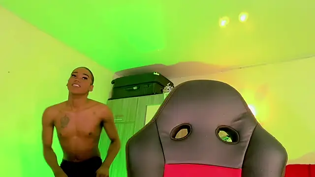 naomy  xx online show from 03/19/26, 03:17