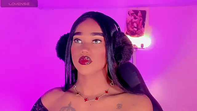 naomy  xx online show from 11/25/25, 03:07