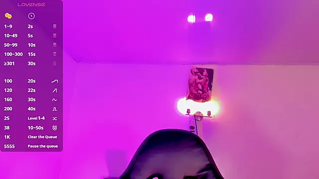 naomy  xx online show from 12/17/25, 03:11