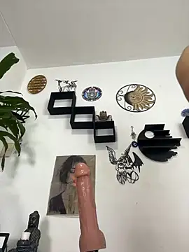 jamilaross online show from 11/14/25, 09:07