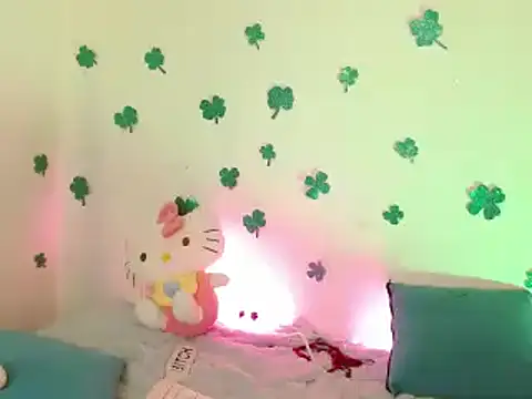 Snapshot of kittycatw chatting on 03/18/25, 01:35 kittycatw online show from 03/18/25, 01:35