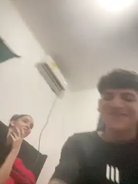 Snapshot of harry_lia_ chatting on 12/16/24, 10:56 harry lia  online show from 12/16/24, 10:56