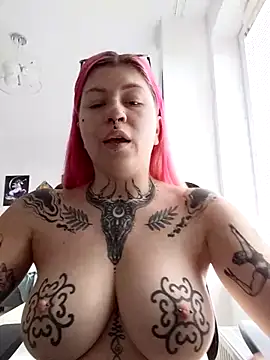 divine eve online show from 09/15/25, 09:21