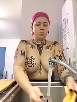 divine eve online show from 10/10/25, 12:28