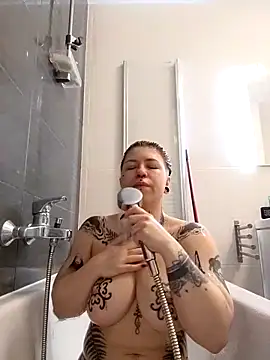 divine eve online show from 03/23/26, 09:42