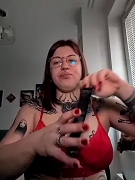 divine eve online show from 11/12/25, 12:31