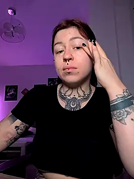 divine eve online show from 11/09/25, 03:38