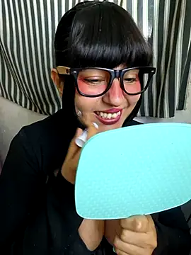 Derry Cooper online show from 11/30/25, 04:41