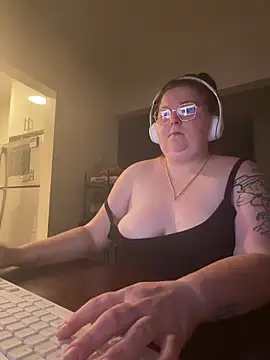 BBW2320 online show from 03/10/26, 03:43