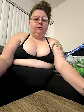 BBW2320 online show from 12/21/25, 04:58