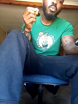 Snapshot of Goodsense chatting on 12/21/24, 08:39 Goodsense online show from 12/21/24, 08:39