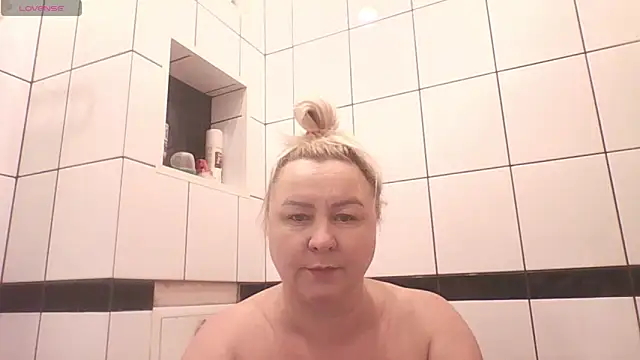 mira robinsonnn online show from 05/07/26, 03:33