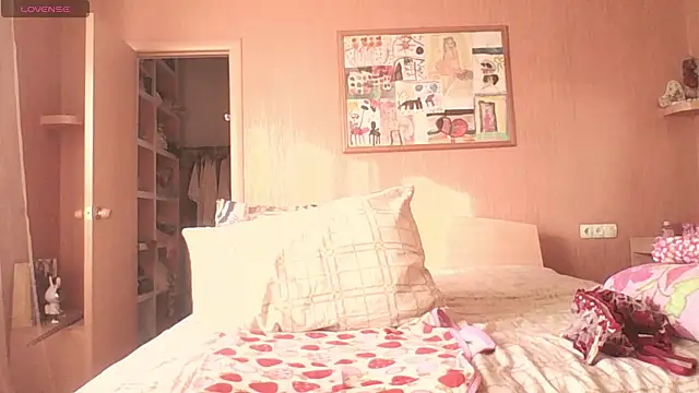 mira robinsonnn online show from 05/17/26, 12:10