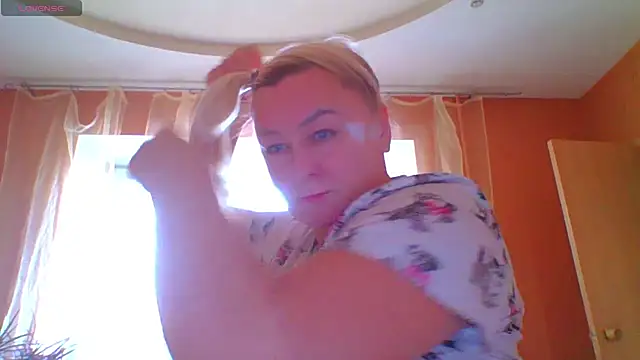 mira robinsonnn online show from 10/08/25, 02:46