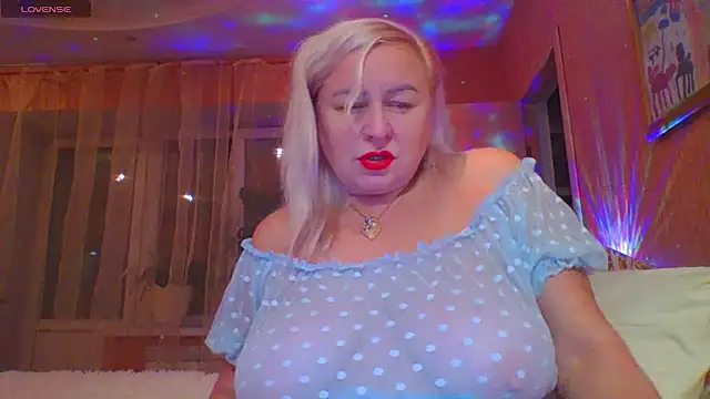 mira robinsonnn online show from 10/22/25, 08:30