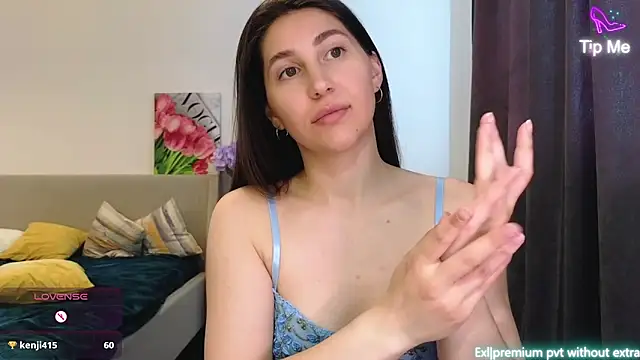 marrycolins online show from 05/01/26, 03:11