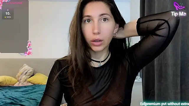 Snapshot of marrycolins chatting on 10/23/25, 04:33 marrycolins online show from 10/23/25, 04:33