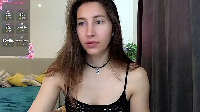 Snapshot of marrycolins chatting on 10/25/25, 02:33 marrycolins online show from 10/25/25, 02:33