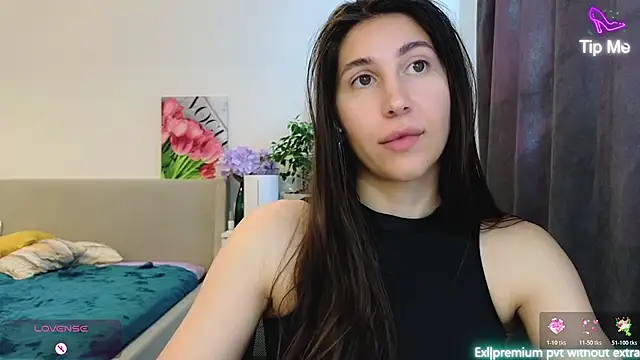 Snapshot of marrycolins chatting on 06/19/26, 03:01 marrycolins online show from 06/19/26, 03:01