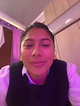 LinnaGardenia online show from 02/07/26, 05:32