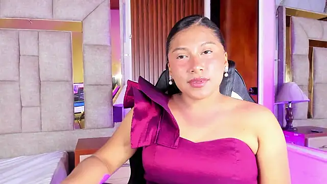 LinnaGardenia online show from 03/04/26, 01:30