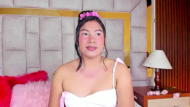 LinnaGardenia online show from 03/03/26, 02:57