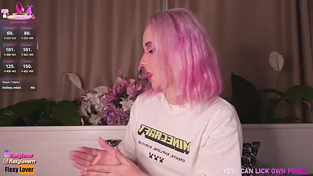 Snapshot of Flexy_Lover chatting on 11/02/25, 03:06 Flexy Lover online show from 11/02/25, 03:06