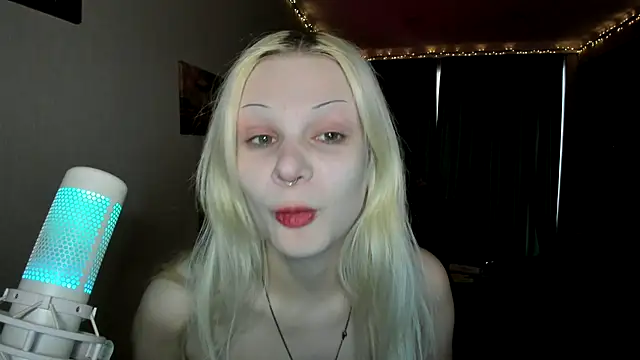 Snapshot of sashakiss99 chatting on 09/29/25, 10:00 sashakiss99 online show from 09/29/25, 10:00