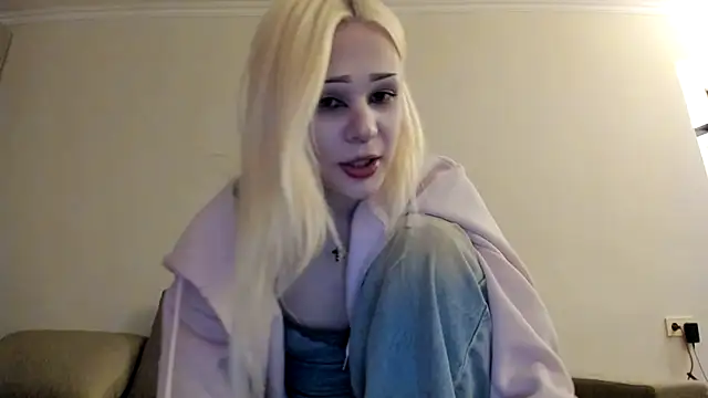 sashakiss99 online show from 04/19/26, 07:38