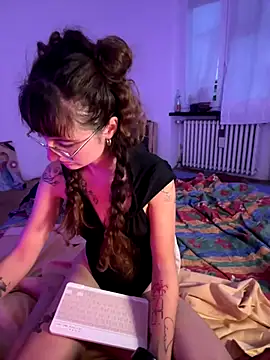  foxygirl  online show from 10/16/25, 04:59