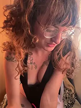  foxygirl  online show from 06/15/26, 06:18