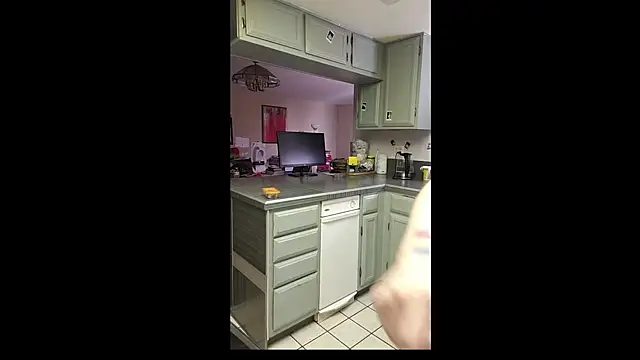 Snapshot of Cloud_Master9 chatting on 10/02/25, 06:22 Cloud Master9 online show from 10/02/25, 06:22