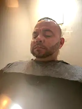panchito3512 online show from 12/04/24, 02:03