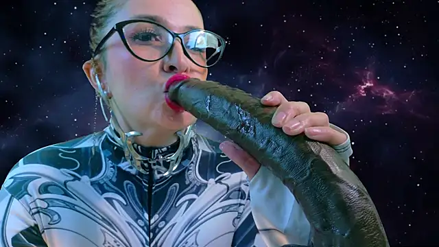 helenas fantasy online show from 04/15/26, 06:30