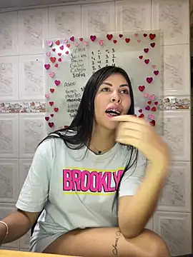 Alanna atm  online show from 02/05/25, 09:18