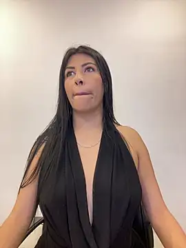 Alanna atm  online show from 07/18/26, 12:14
